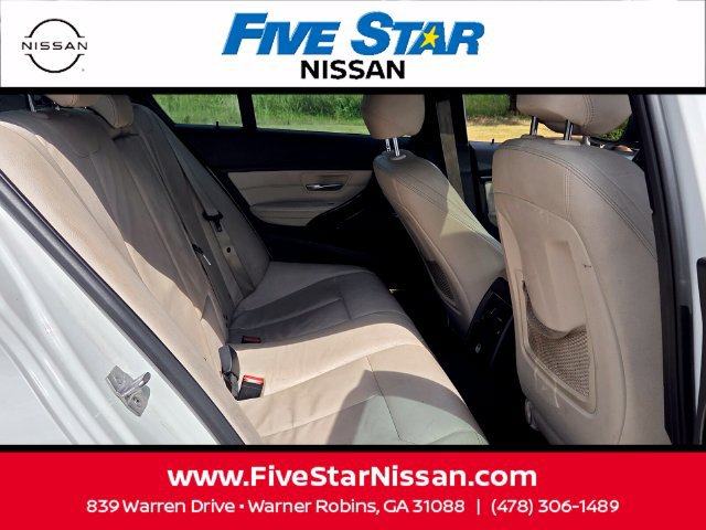 Used 2016 BMW 320i Sedan RWD image 15