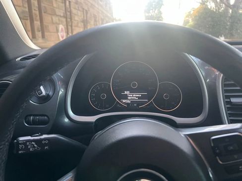 Used 2012 Volkswagen Beetle 2.5 image 35