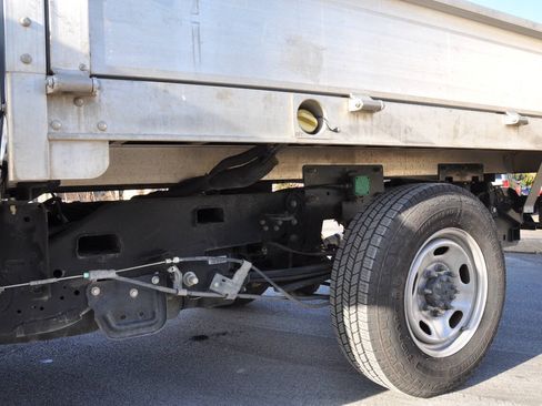 Used 2021 Ford F250 XL w/ Power Equipment Group RWD image 14