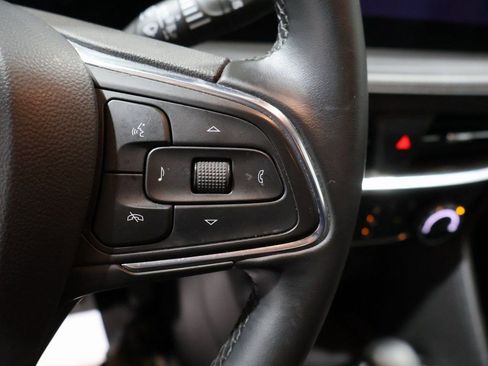 Used 2024 Buick Encore GX Sport Touring image 34