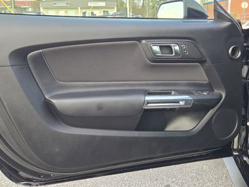 Certified 2022 Ford Mustang Coupe image 13