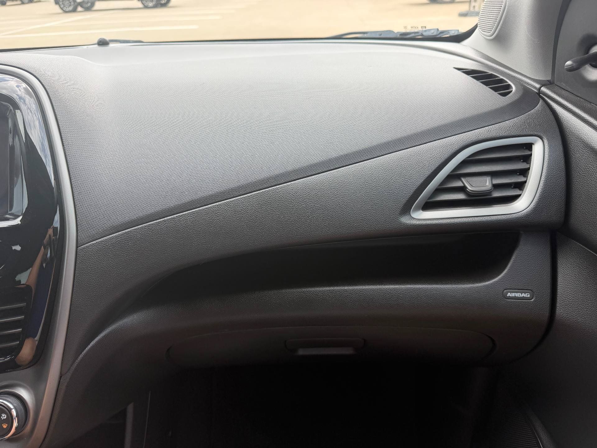 Used 2022 Chevrolet Spark LS FWD image 26