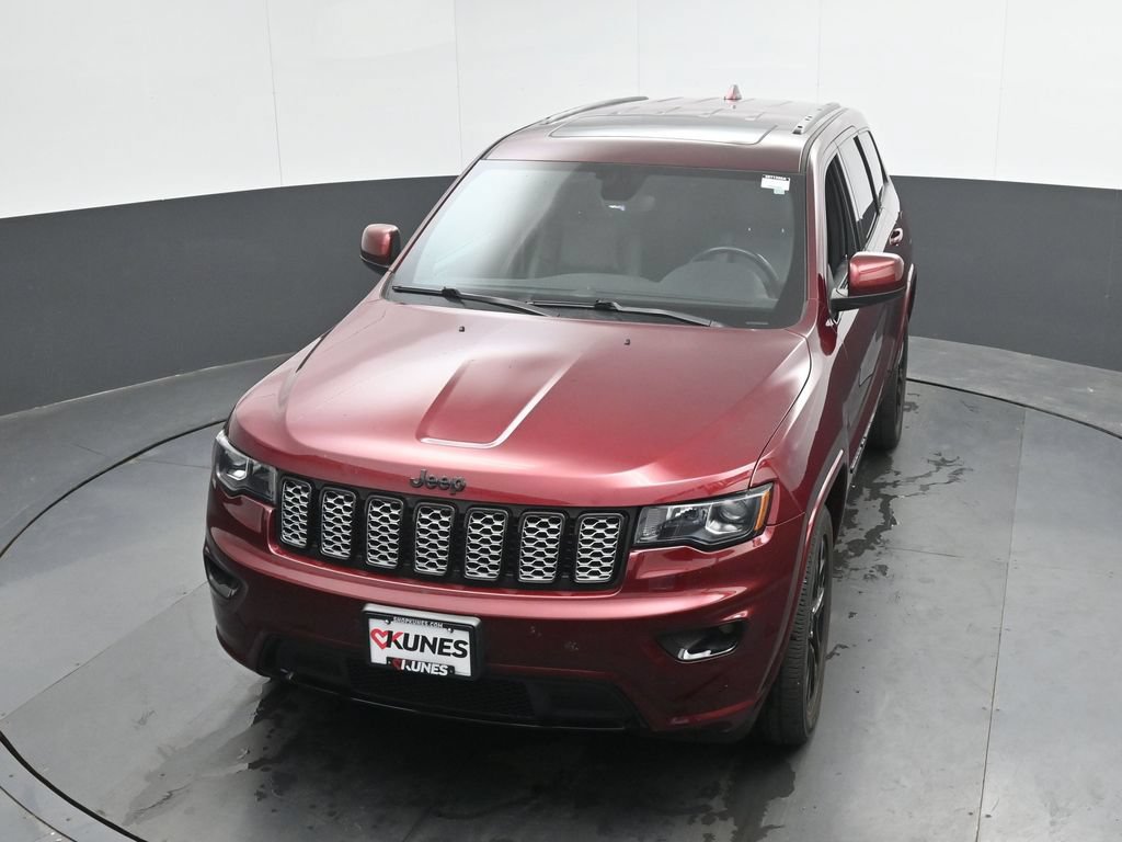 Used 2020 Jeep Grand Cherokee Altitude AWD/4WD image 36