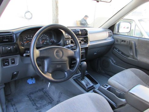 Used 1999 Isuzu Rodeo LS RWD image 24
