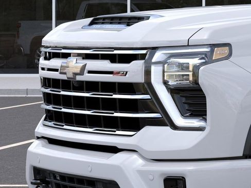New 2026 Chevrolet Silverado 2500 LT w/ Z71 Chrome Sport Edition AWD/4WD image 13