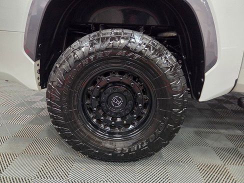 Used 2022 Toyota Tundra Limited AWD/4WD image 80