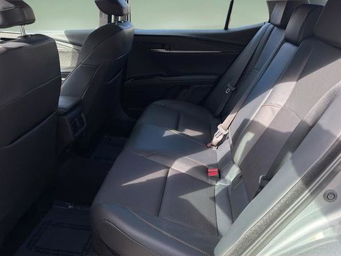 Used 2025 Toyota Camry XLE image 14