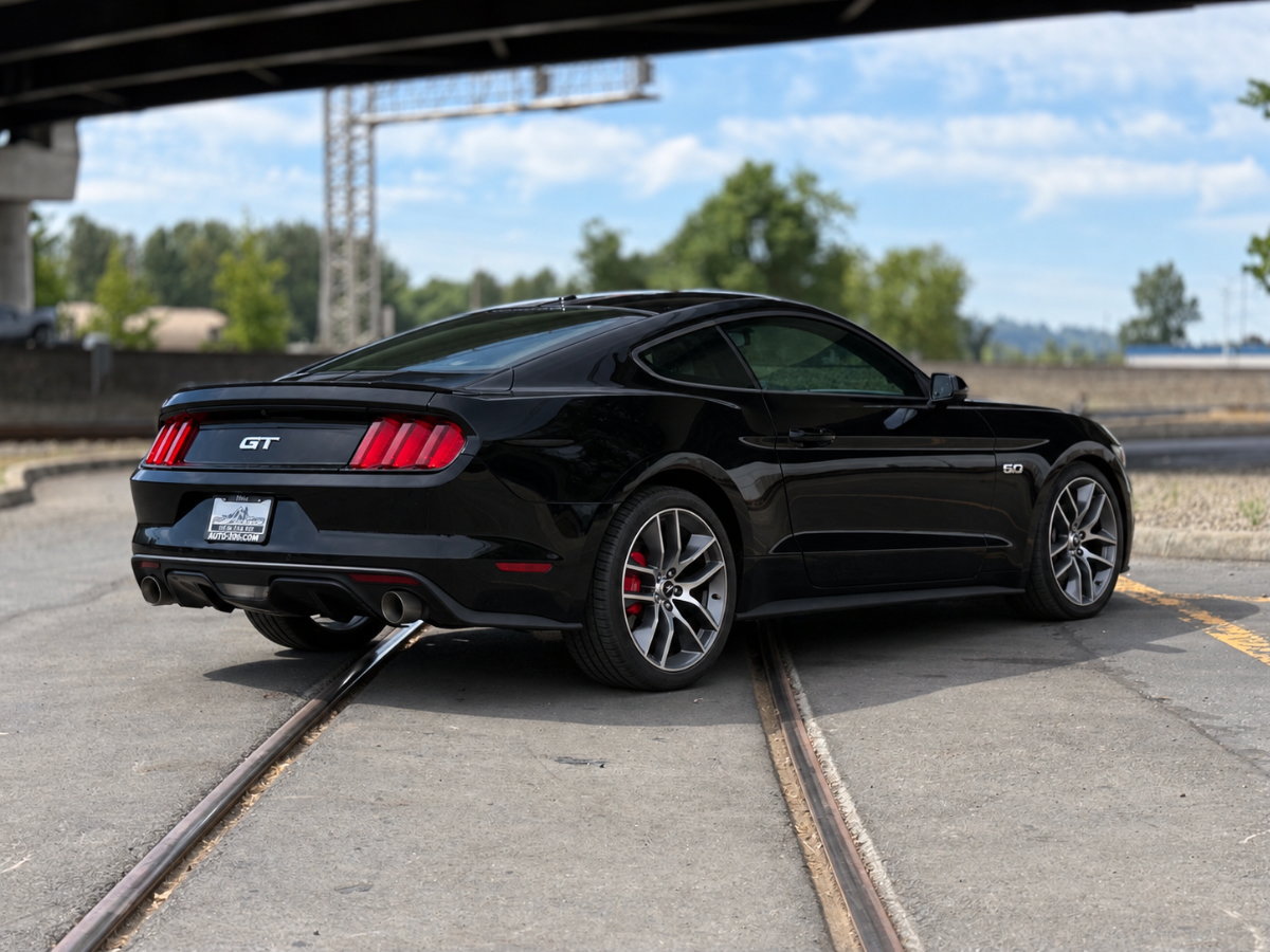 Used 2016 Ford Mustang GT Premium w/ Equipment Group 401A RWD image 3