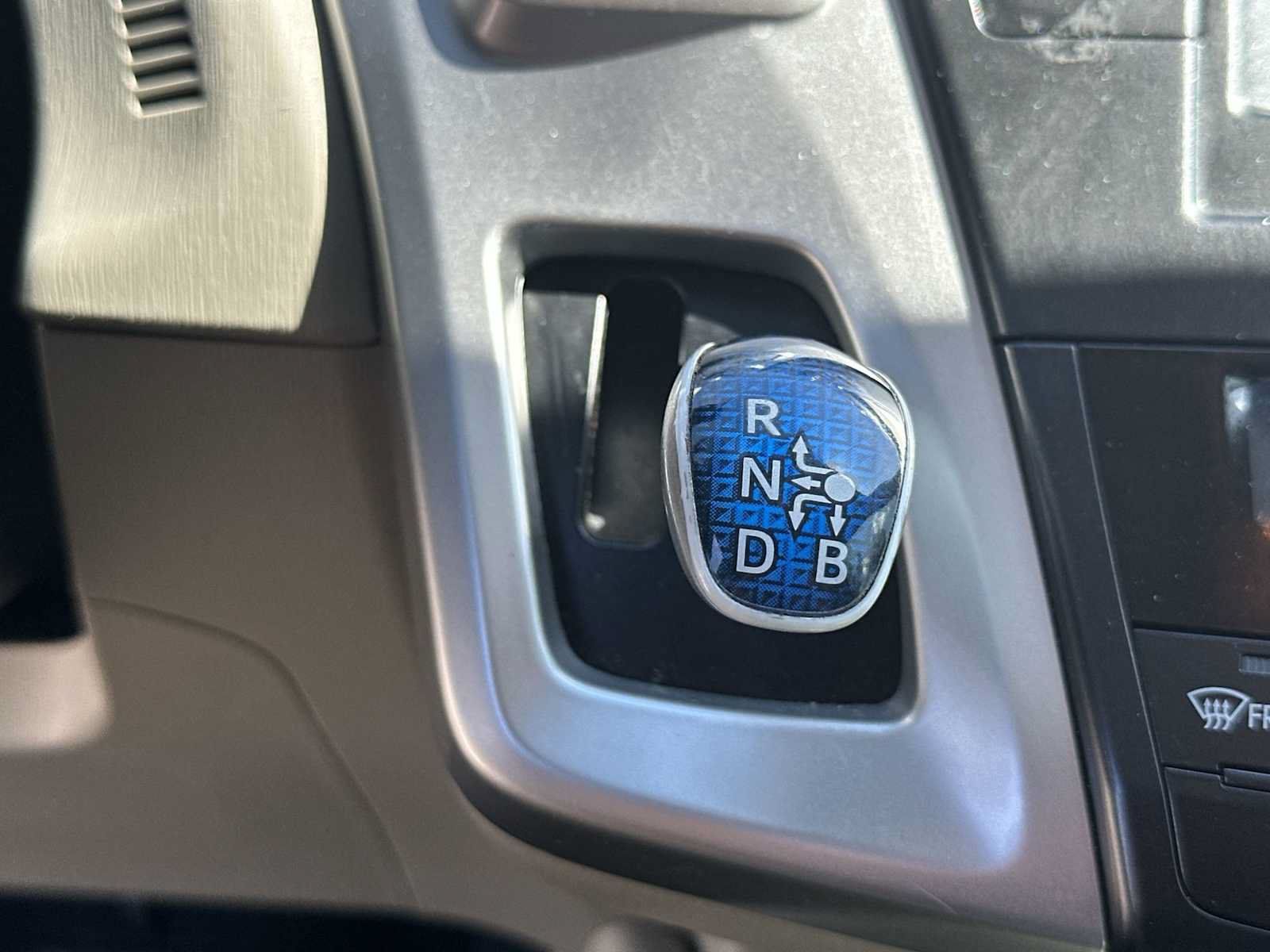 Used 2013 Toyota Prius V Five FWD image 23