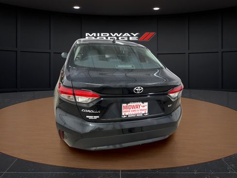 Used 2022 Toyota Corolla LE FWD image 6