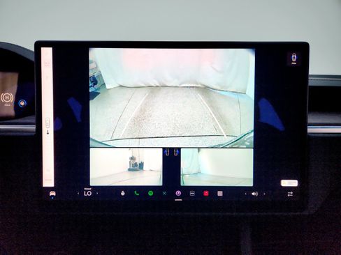 Used 2024 Tesla Model X image 14