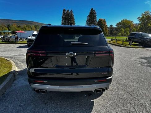 New 2026 Chevrolet Traverse Z71 w/ Driver Confidence Package AWD/4WD image 7