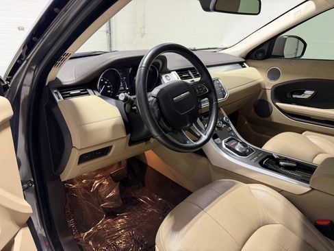 Used 2016 Land Rover Range Rover Evoque SE AWD/4WD image 12