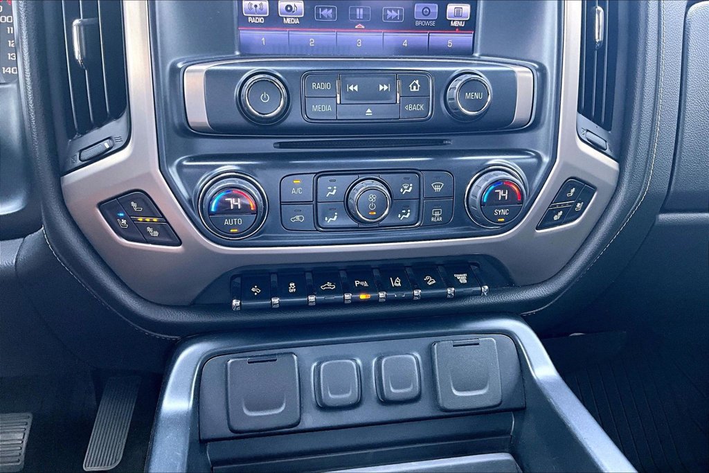 Used 2016 GMC Sierra 2500 Denali w/ Driver Alert Package AWD/4WD image 15