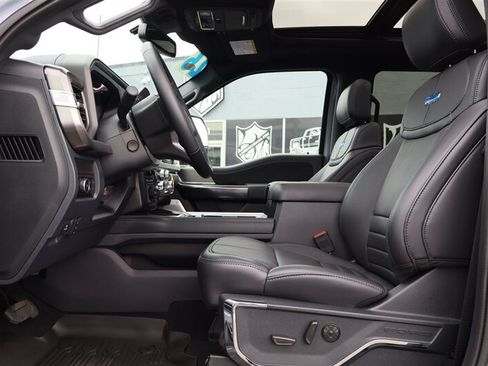 Used 2026 Ford F350 Platinum AWD/4WD image 18