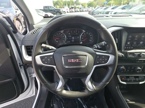 Used 2022 GMC Terrain SLE w/ Driver Convenience Package image 14