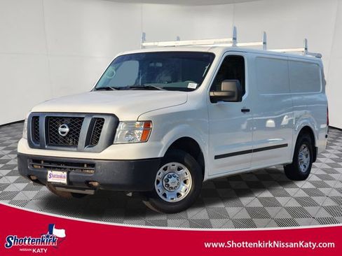 Used 2018 Nissan NV 2500 SV RWD image 1