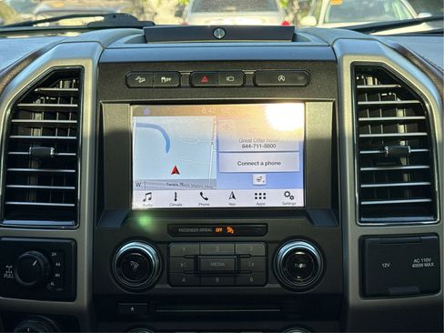 Used 2018 Ford F150 King Ranch w/ Equipment Group 601A Luxury AWD/4WD image 16