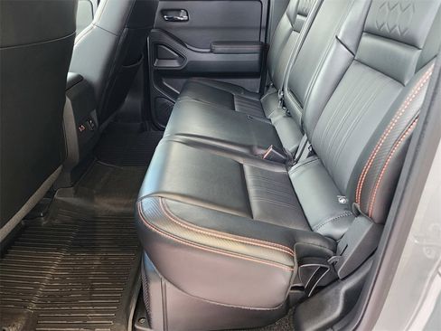 Used 2023 Nissan Frontier PRO-4X w/ Pro-4X Premium Package image 14