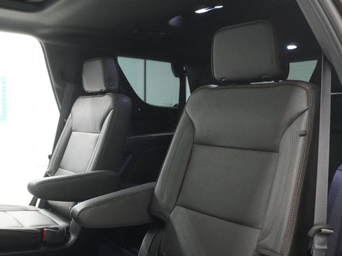 Used 2023 Chevrolet Tahoe High Country RWD image 28