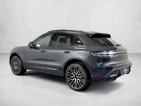 Certified 2026 Porsche Macan AWD/4WD image 3