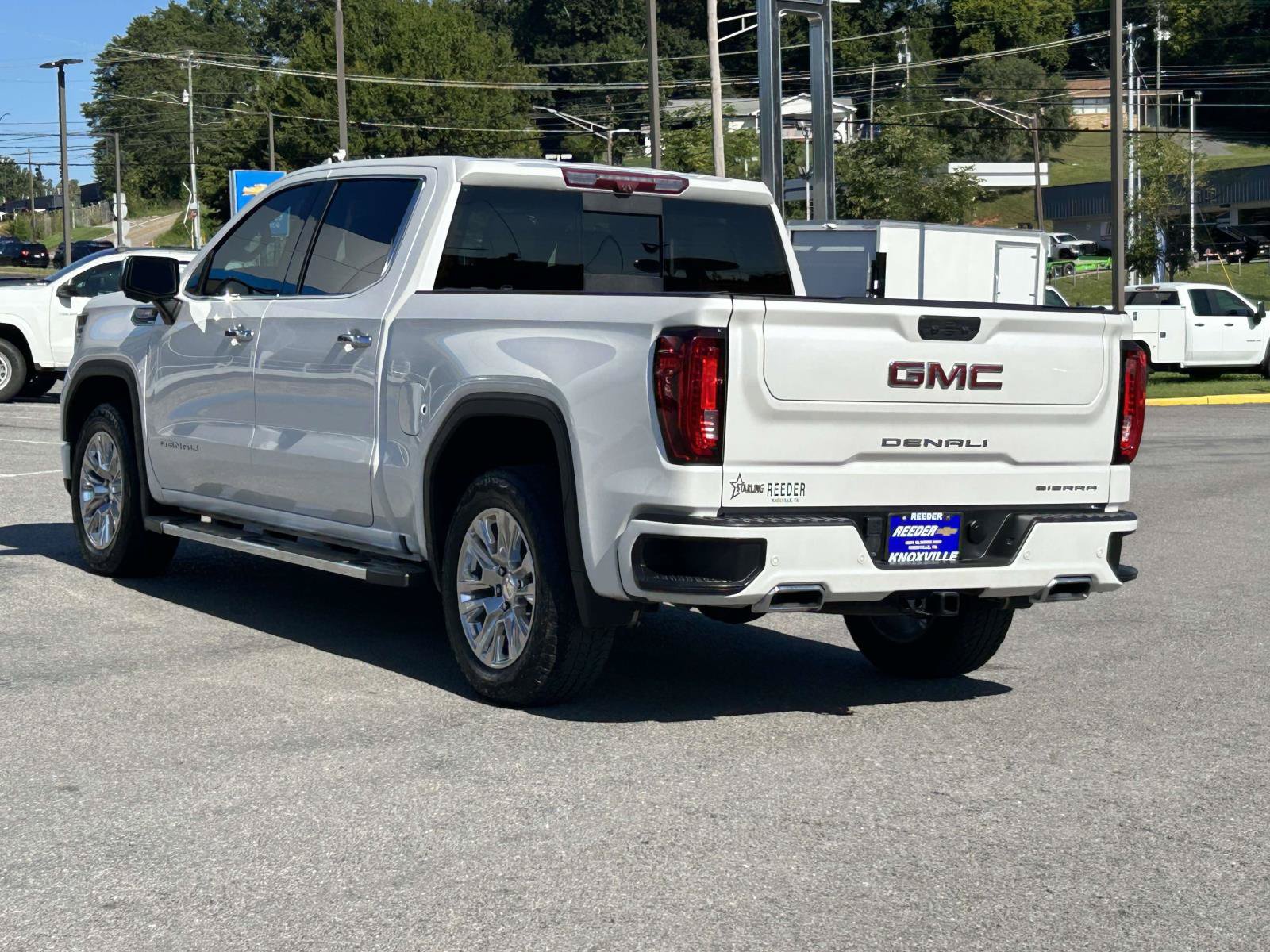 Used 2024 GMC Sierra 1500 Denali w/ Technology Package AWD/4WD image 5