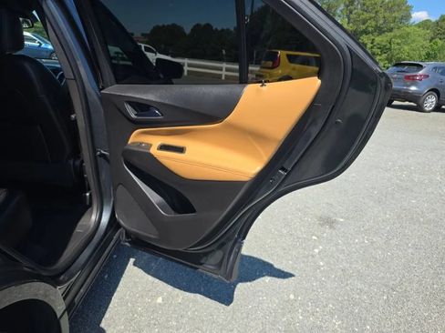 Used 2018 Chevrolet Equinox Premier FWD image 44