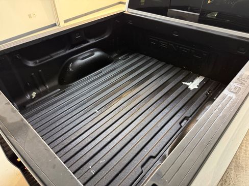 Used 2017 GMC Sierra 1500 Denali image 40