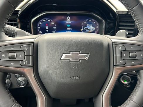 Used 2023 Chevrolet Silverado 1500 ZR2 w/ Technology Package AWD/4WD image 31
