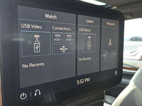 Used 2021 Cadillac Escalade Premium Luxury w/ Performance Package AWD/4WD image 10