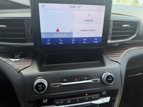 Used 2020 Ford Explorer Limited w/ Class III Trailer Tow Package image 10