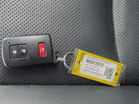 Used 2021 Toyota 4Runner Limited image 27