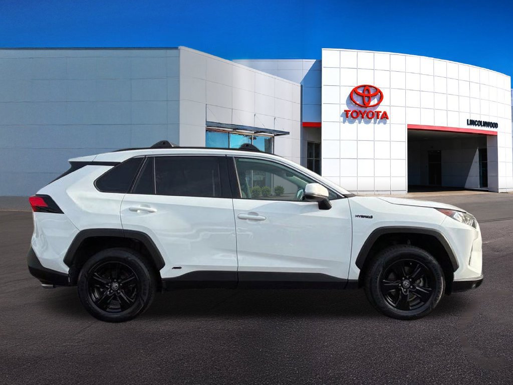 Used 2021 Toyota RAV4 XLE w/ XLE Grade Weather Package AWD/4WD image 8