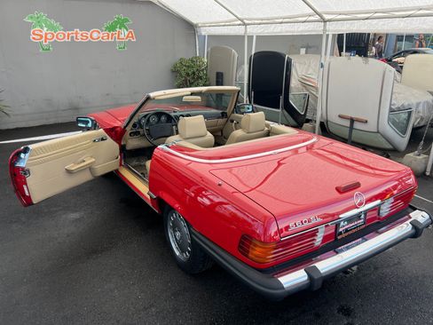 Used 1989 Mercedes-Benz 560 SL image 3
