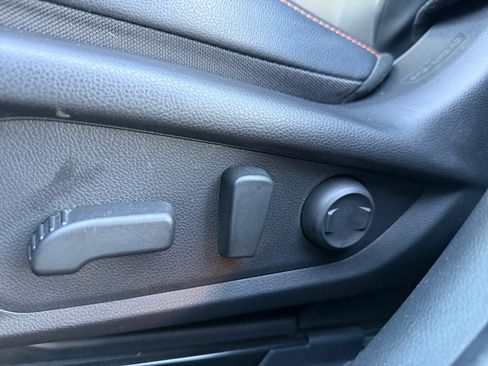 Used 2024 Subaru Crosstrek 2.5i Limited w/ Crosstrek Mirror Package image 14