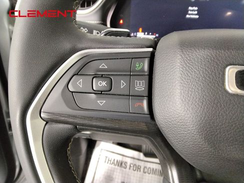 Used 2024 Jeep Grand Cherokee L Laredo AWD/4WD image 14