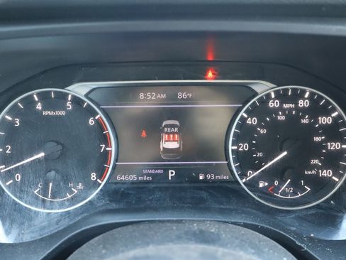 Used 2024 Nissan Rogue SV FWD image 9