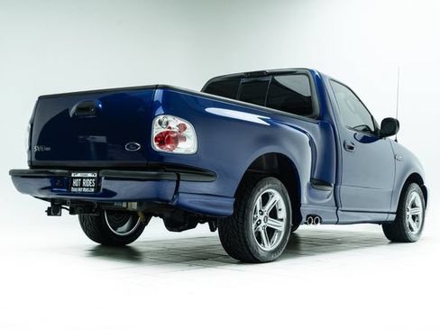 Used 2003 Ford F150 Lightning RWD image 12