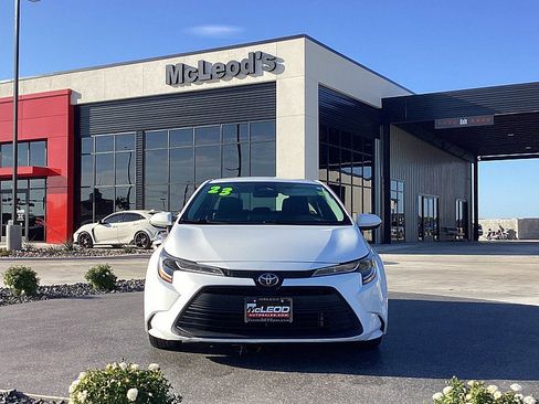 Used 2023 Toyota Corolla LE image 2