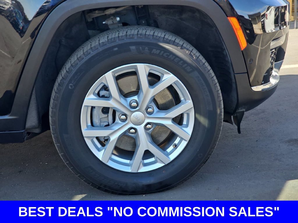 Used 2023 Jeep Grand Cherokee L Limited w/ Luxury Tech Group II AWD/4WD image 41