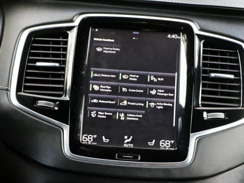 Used 2017 Volvo XC90 T8 Excellence image 34