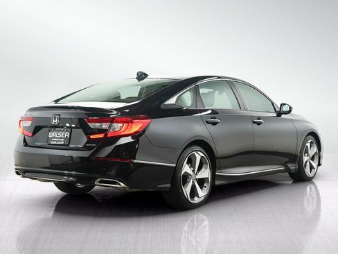 Used 2020 Honda Accord Touring image 5