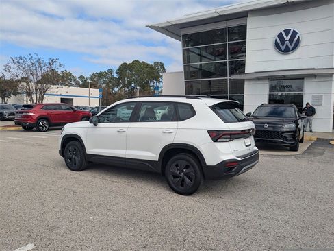 New 2026 Volkswagen Taos S image 6