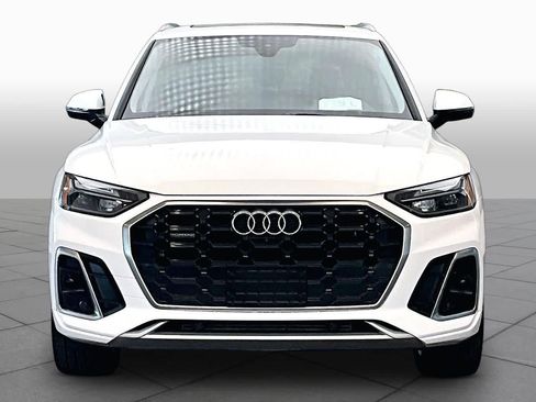 Used 2023 Audi Q5 2.0T Premium Plus w/ Premium Plus Package AWD/4WD image 4