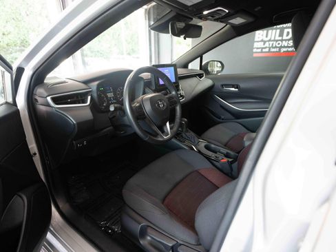 Used 2024 Toyota Corolla SE FWD image 8
