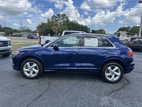 Used 2022 Audi Q3 2.0T Premium w/ Convenience Package AWD/4WD image 4