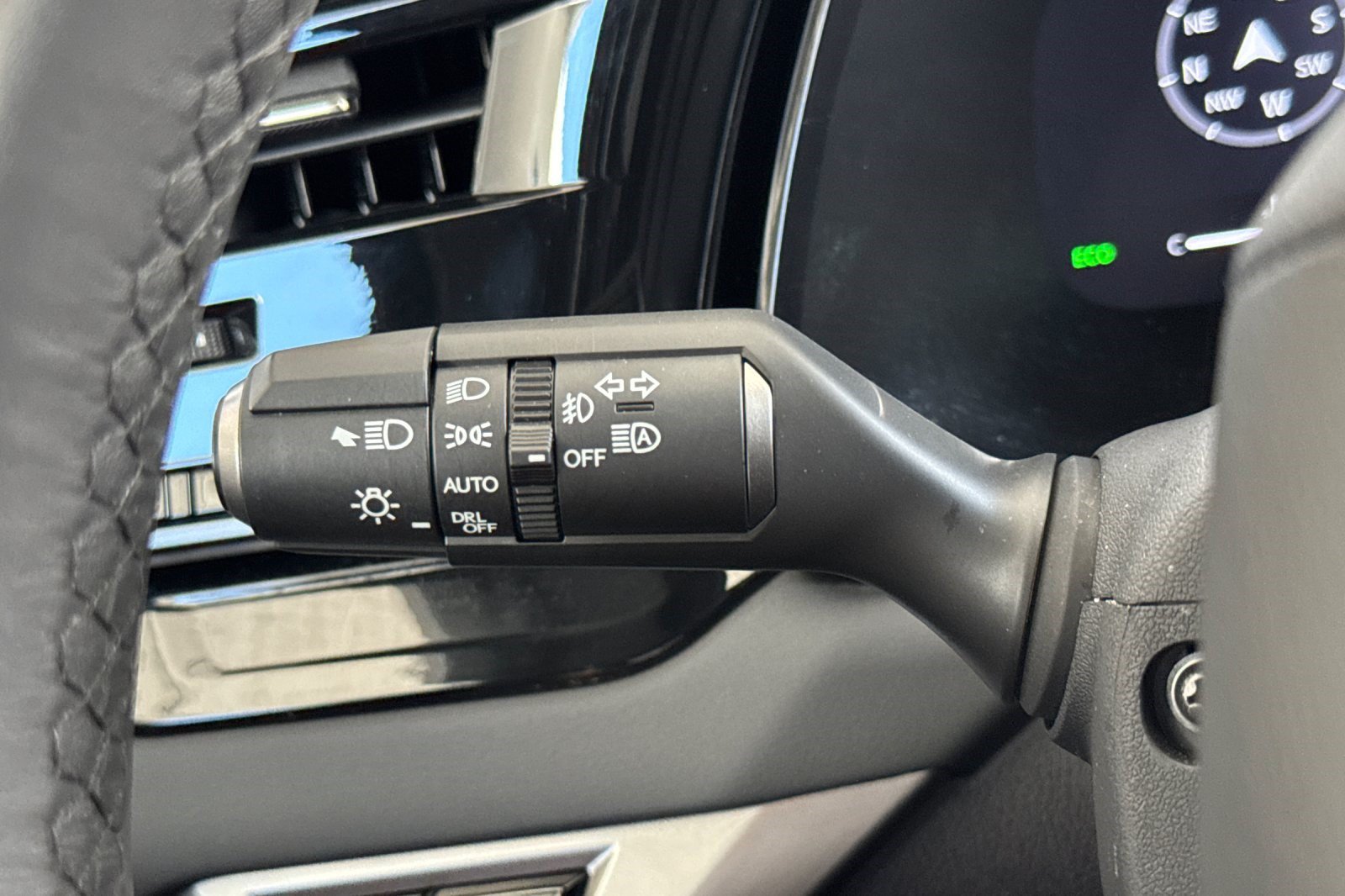 Certified 2025 Lexus RX 350 FWD w/ Technology Package image 32