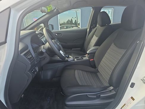 Certified 2023 Nissan Leaf S image 18