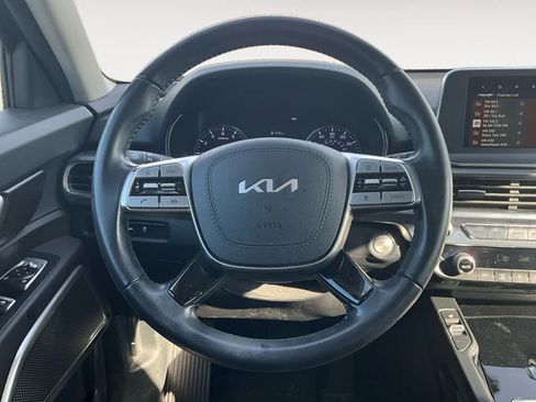 Used 2022 Kia Telluride S FWD image 12