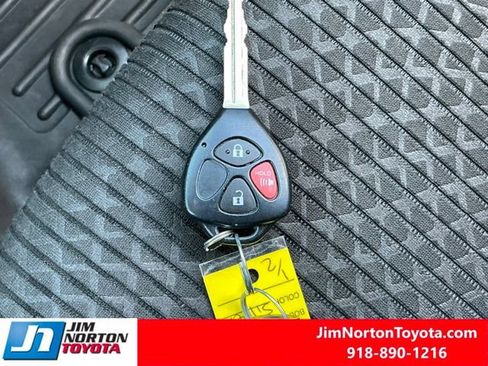 Used 2019 Toyota 4Runner TRD Off-Road AWD/4WD image 26